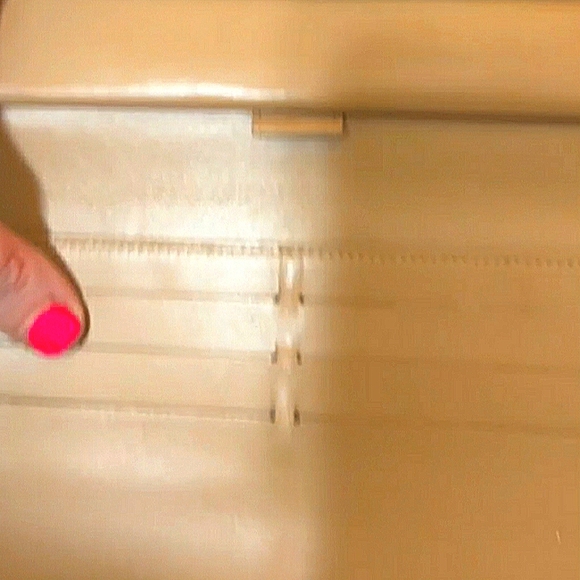 LOUIS VUITTON AUTHENTIC BRONZE GOLD VERNIS LEATHER WALLET w/ PURSE CHAIN  EUC - Picture 6 of 6